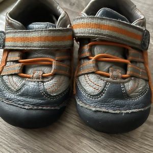 Stride rige shoes 5c and 3c